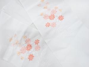 アンティーク　草花に青海波模様刺繍半衿